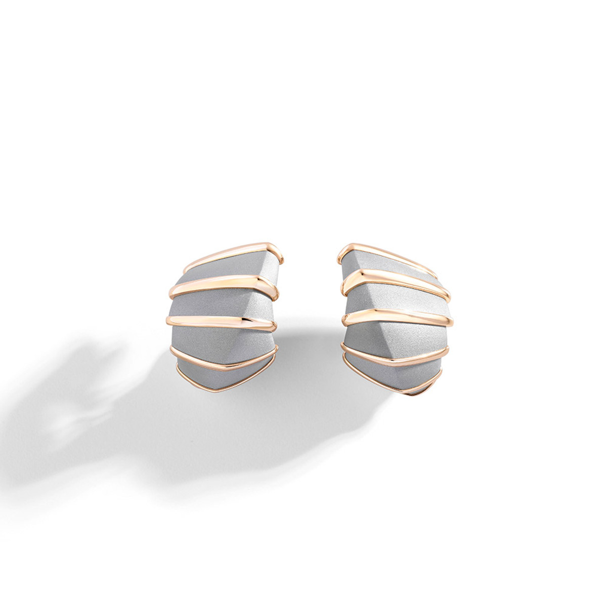 Vhernier 18K Rose Gold and Aluminum Ardis Earclips-61238