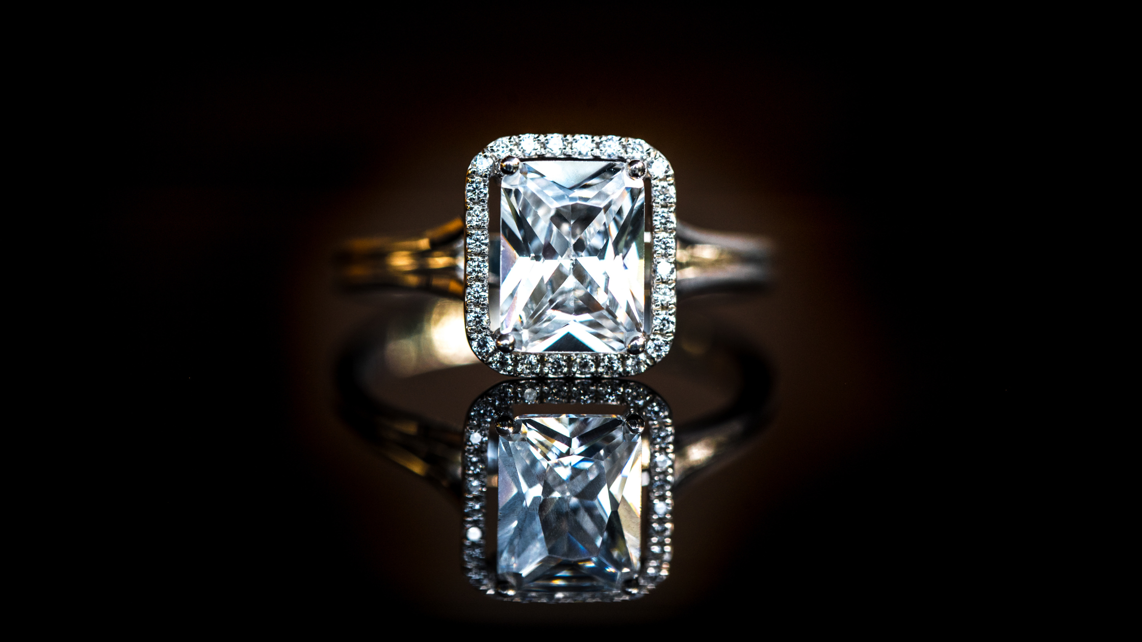 How To Find The Right Engagement Ring Jewelry Store | Denver, CO