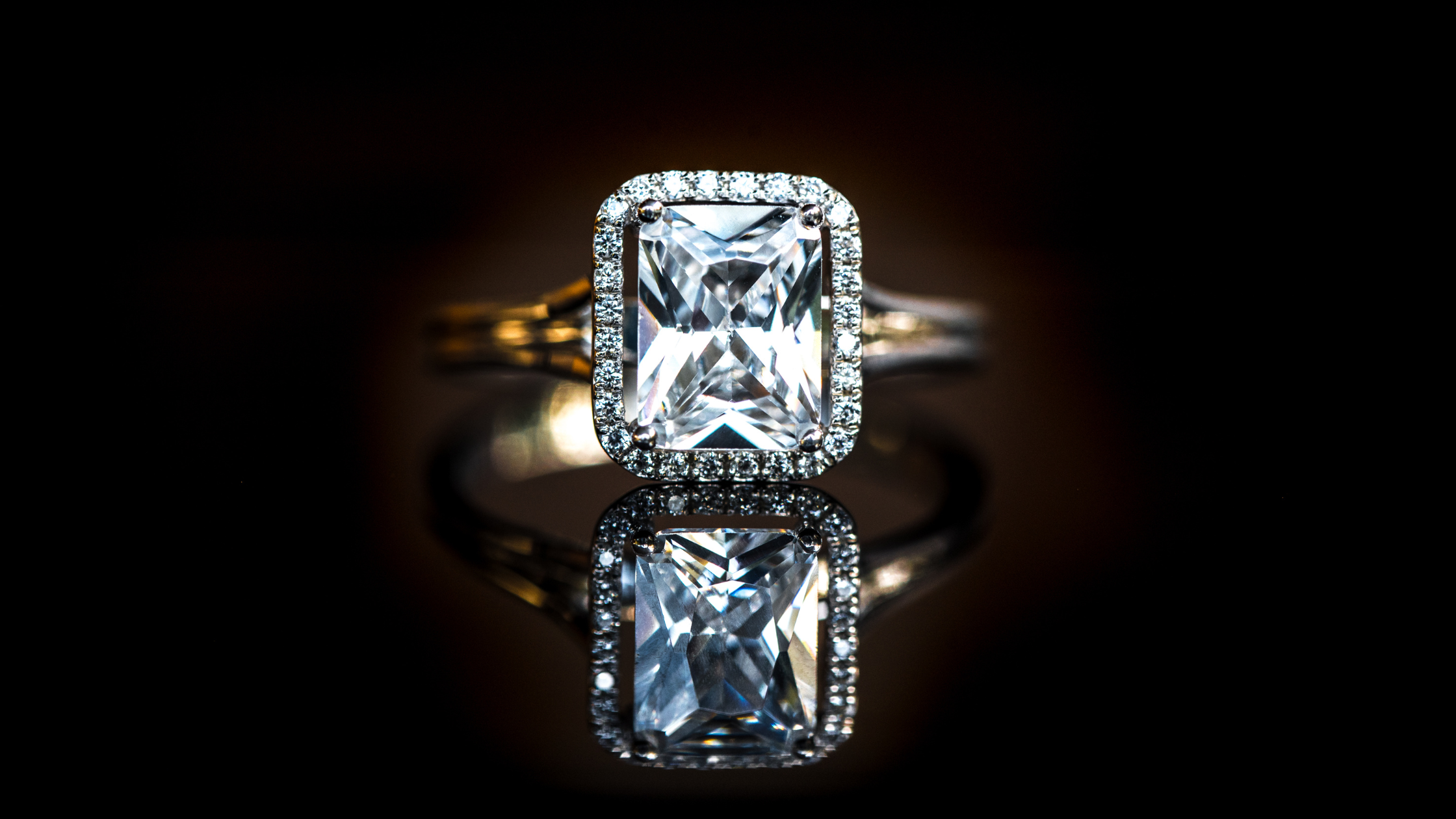 Lab grown diamonds in Laguna Beach