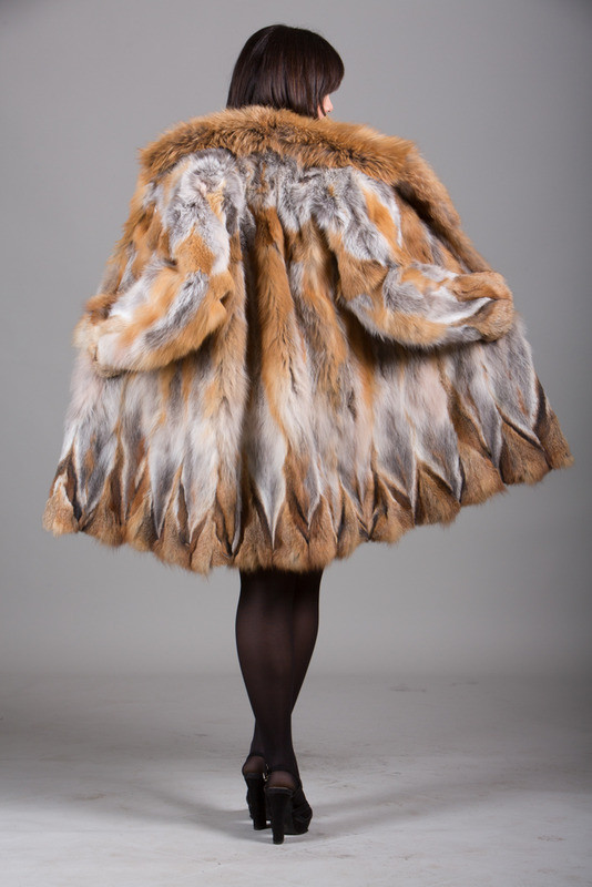 Red Fox Fur Coat | SKANDINAVIK FUR