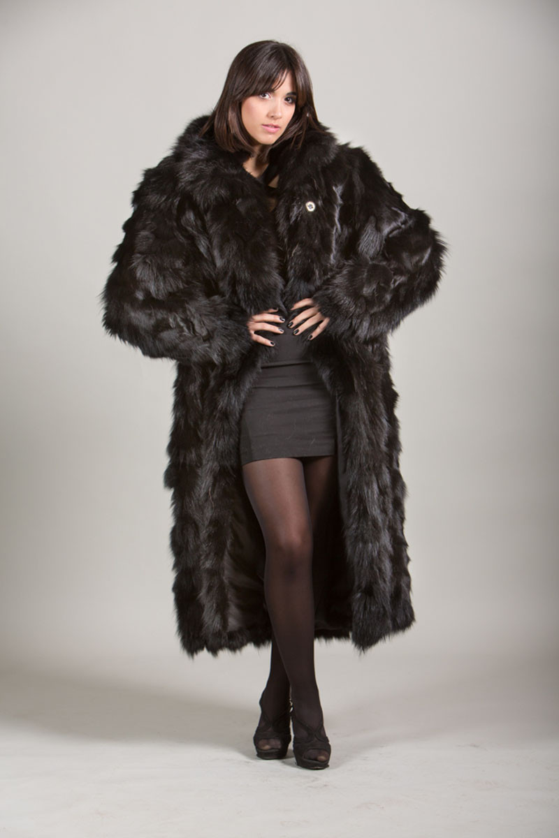 Black Fox Fur Coat 4/5 length Sectional | SKANDINAVIK FUR