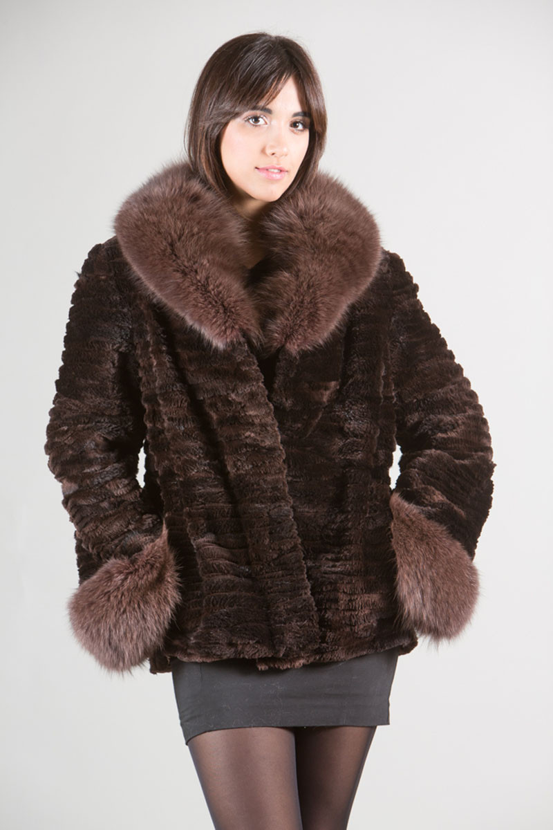 Brown Sculpted Beaver Fur Jacket Fox Fur Collar and Cuffs