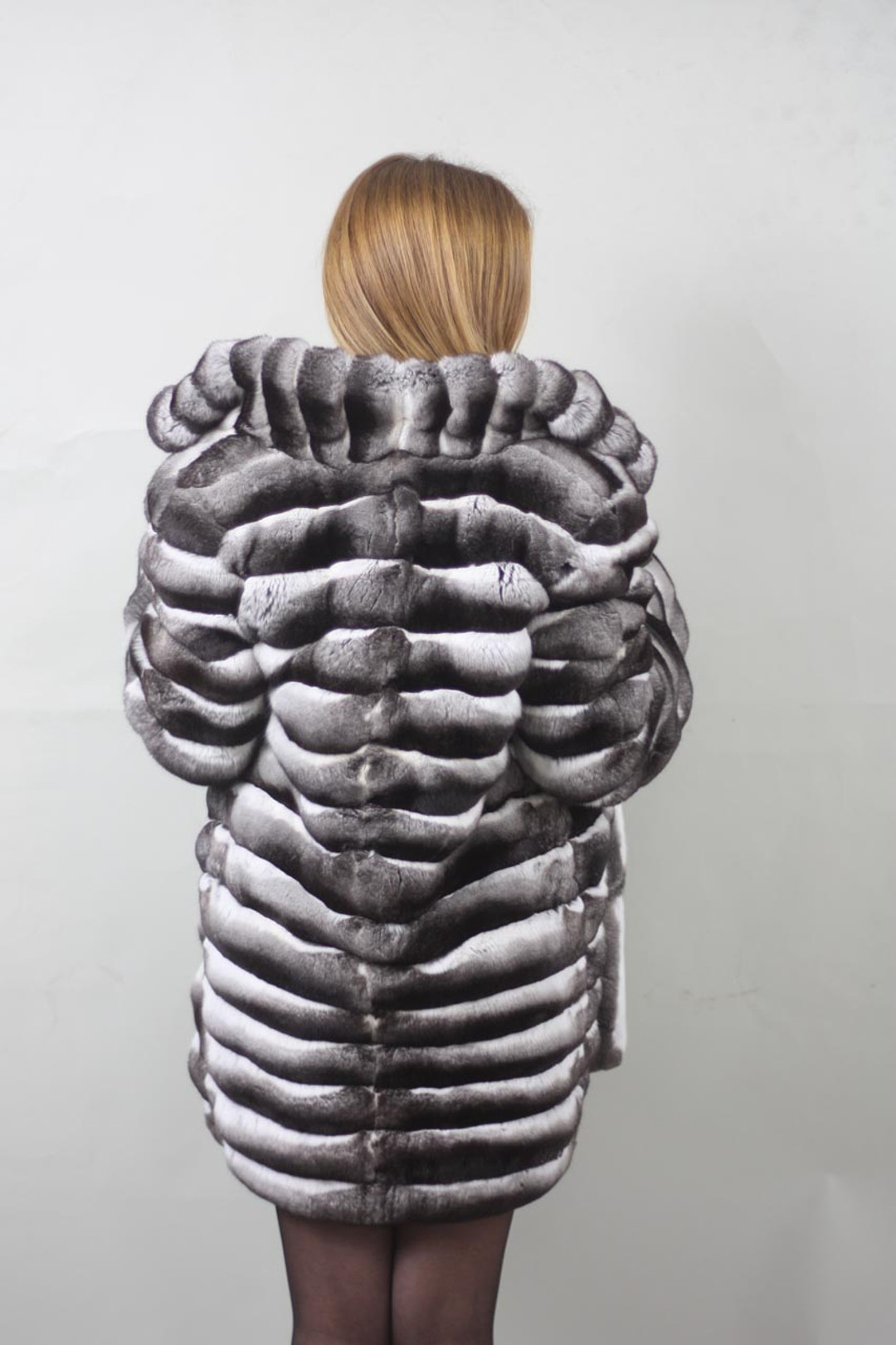 Mid Hip Chinchilla Fur Coat Stand Up Collar Mid Hip Chinchilla Fur Coat Stand Up Collar