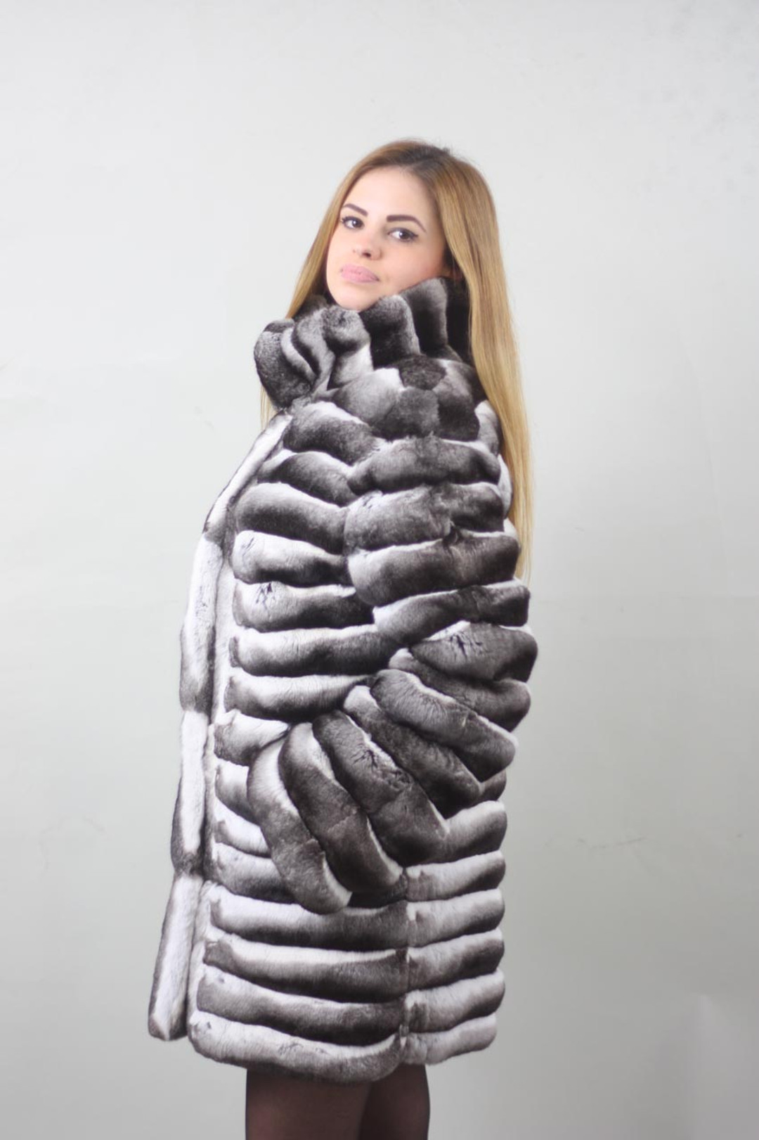 Mid Hip Chinchilla Fur Coat Stand Up Collar Mid Hip Chinchilla Fur Coat Stand Up Collar