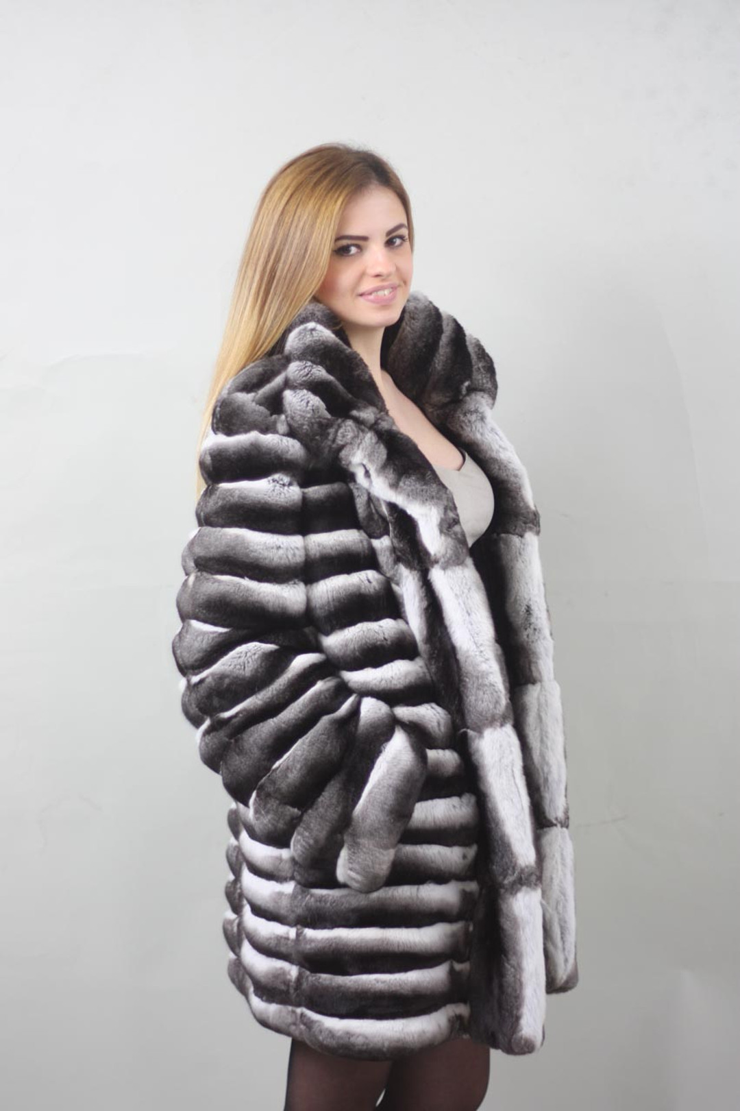 Mid Hip Chinchilla Fur Coat Stand Up Collar Mid Hip Chinchilla Fur Coat Stand Up Collar