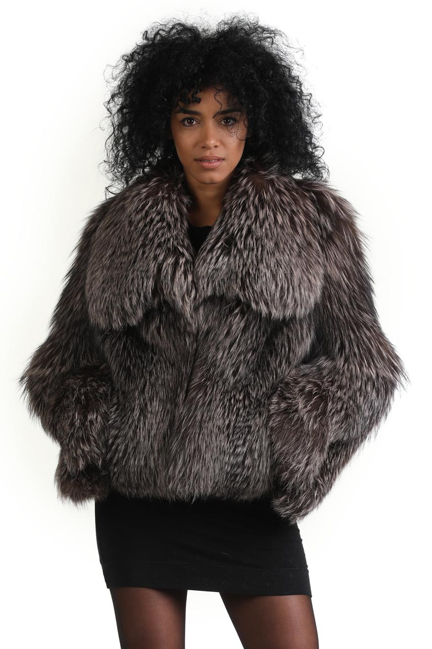 Short Silver Fox Fur Jacket Bell Bottom Sleeves | SKANDINAVIK FUR