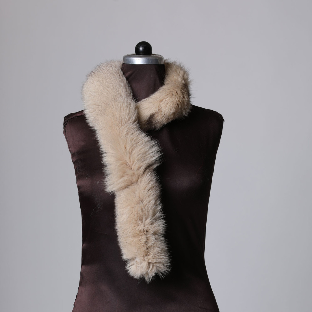 Beige Fox Fur Trim Dense