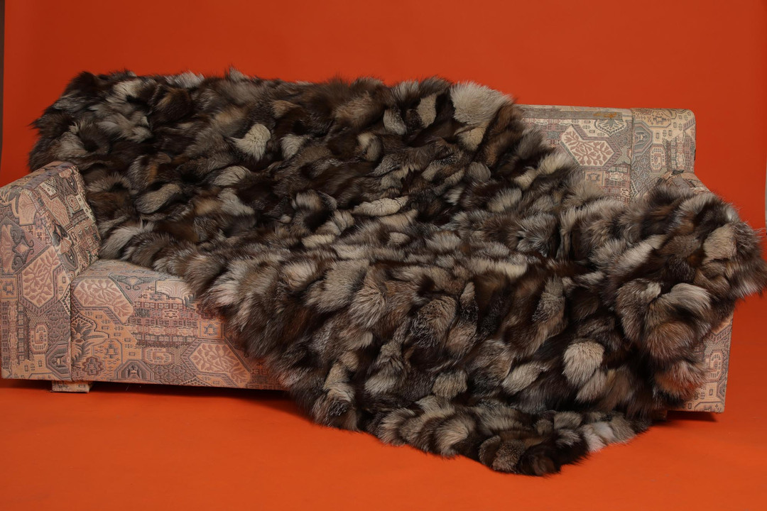 Brown Fox Fur Blanket  Throw Bedspread "Iceberg"