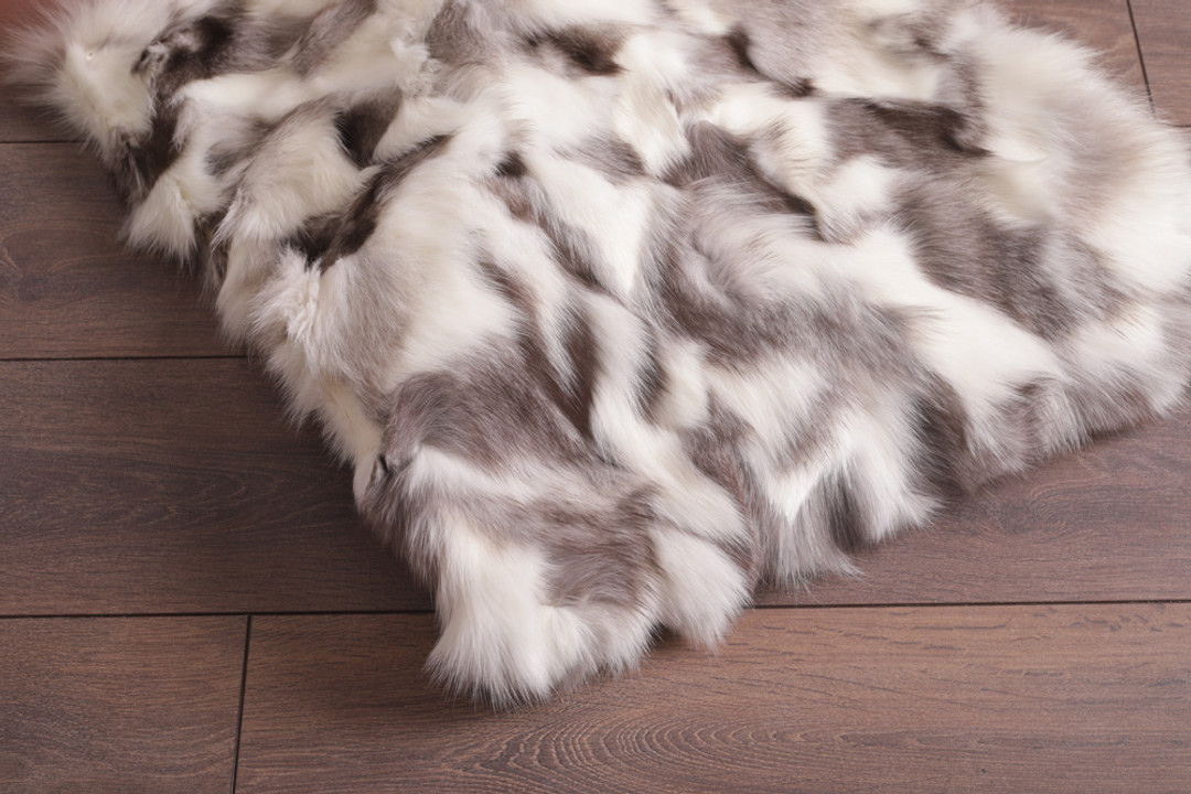 Platinum Fox  Fur Fur Blanket Throw Cover Platinum Fox  Fur Fur Blanket Throw Cover