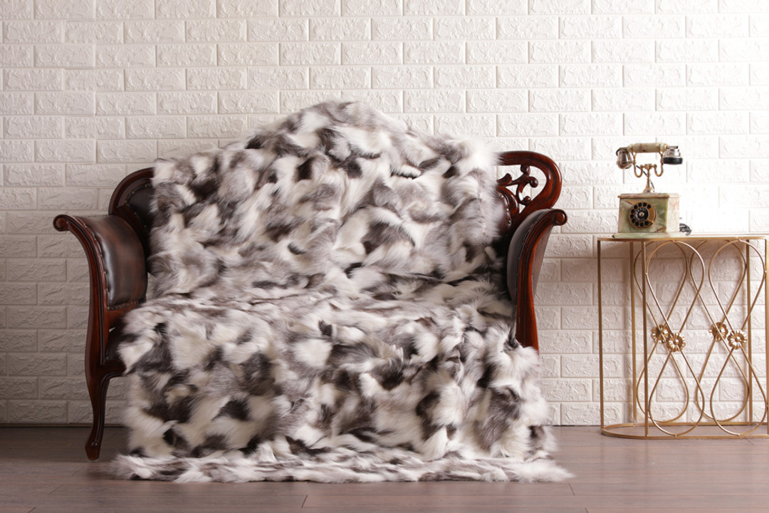 Platinum Fox  Fur Fur Blanket Throw Cover Platinum Fox  Fur Fur Blanket Throw Cover