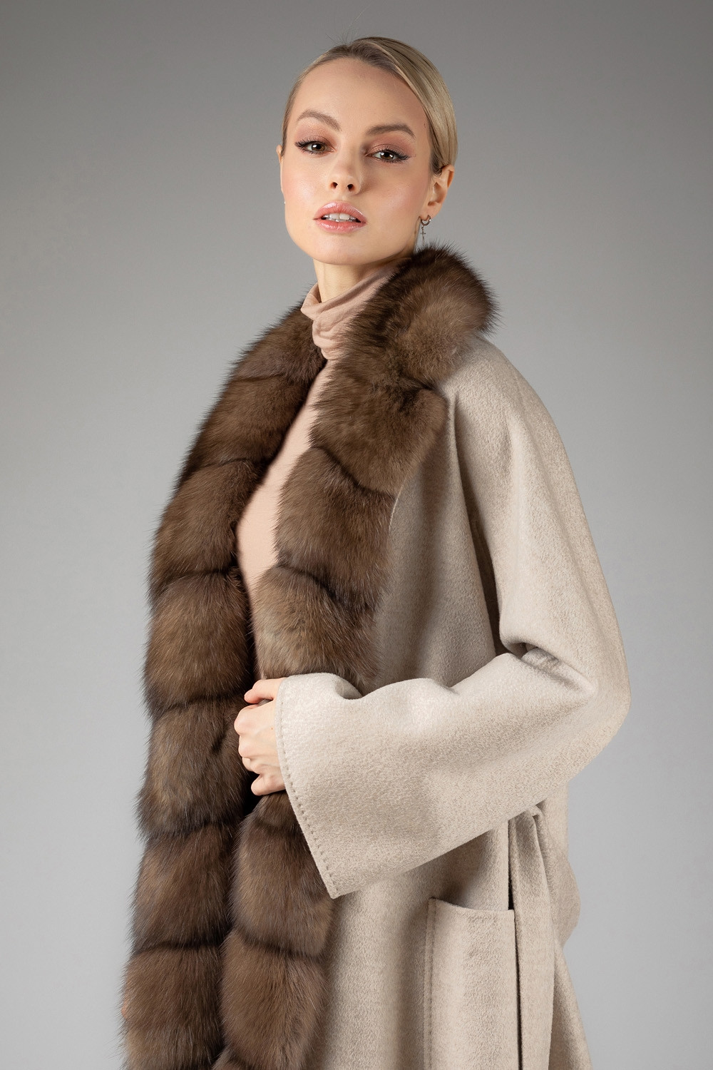 Tie.Me grace fur collar wool coat ベージュ Tie.Me grace fur collar wool coat ベージュ