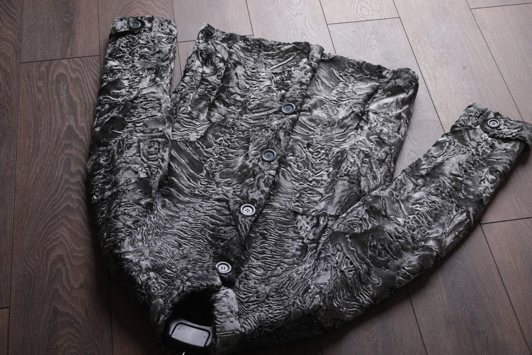 Men's Silver Swakara Lamb Fur Coat  Size Men's Silver Swakara Lamb Fur Coat  Size