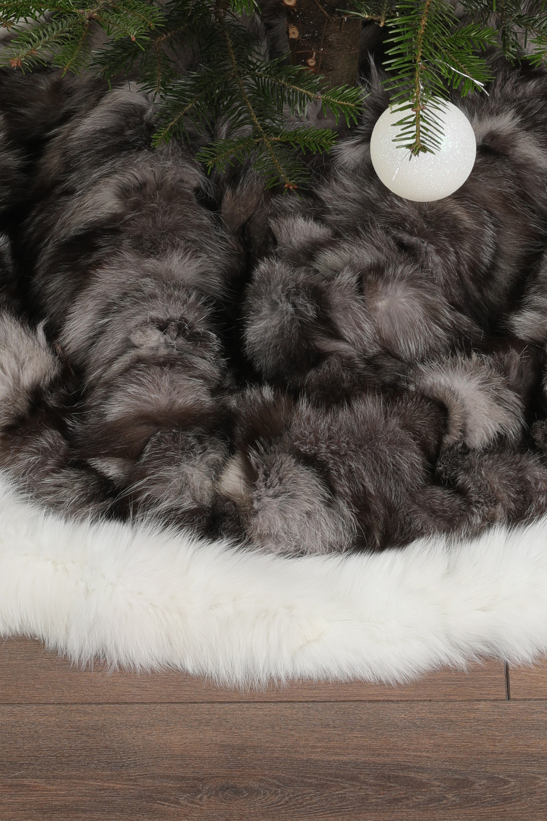 Silver Fox  Fur Christmas Tree Skirt Silver Fox  Fur Christmas Tree Skirt