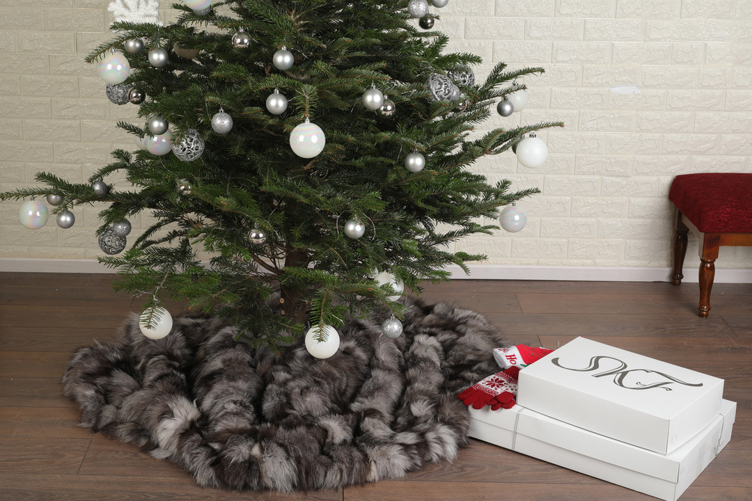 Silver Fox  Fur Christmas Tree Skirt Silver Fox  Fur Christmas Tree Skirt