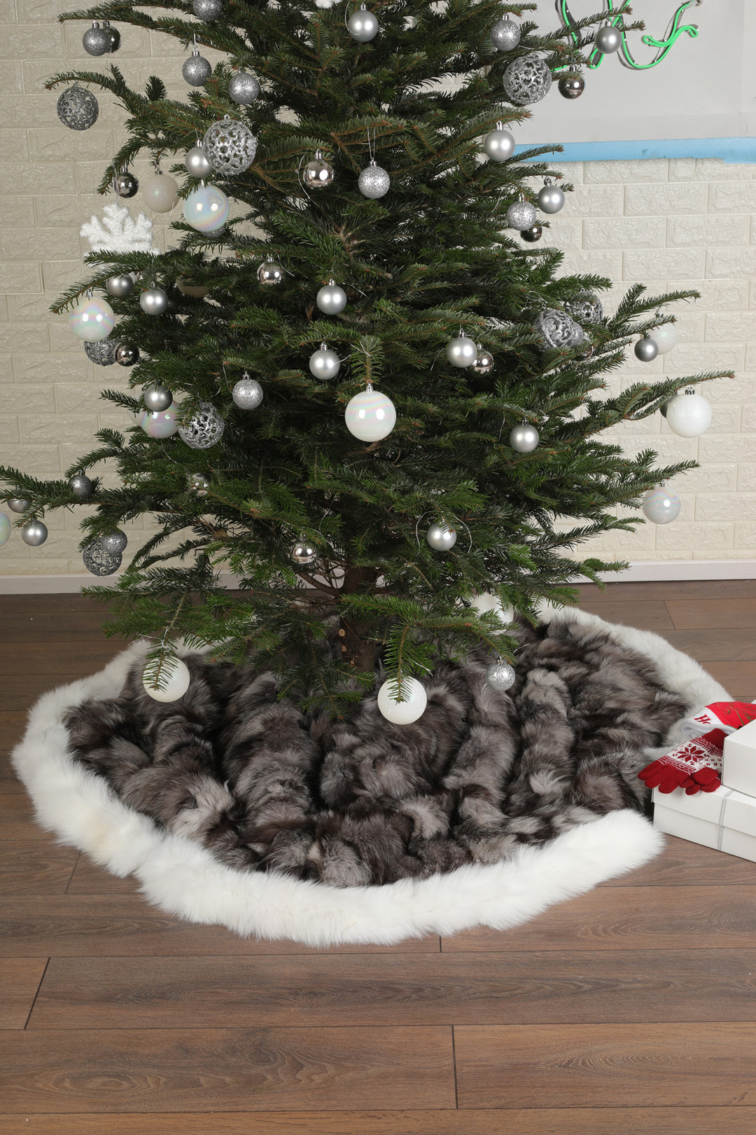 Silver Fox  Fur Christmas Tree Skirt Silver Fox  Fur Christmas Tree Skirt