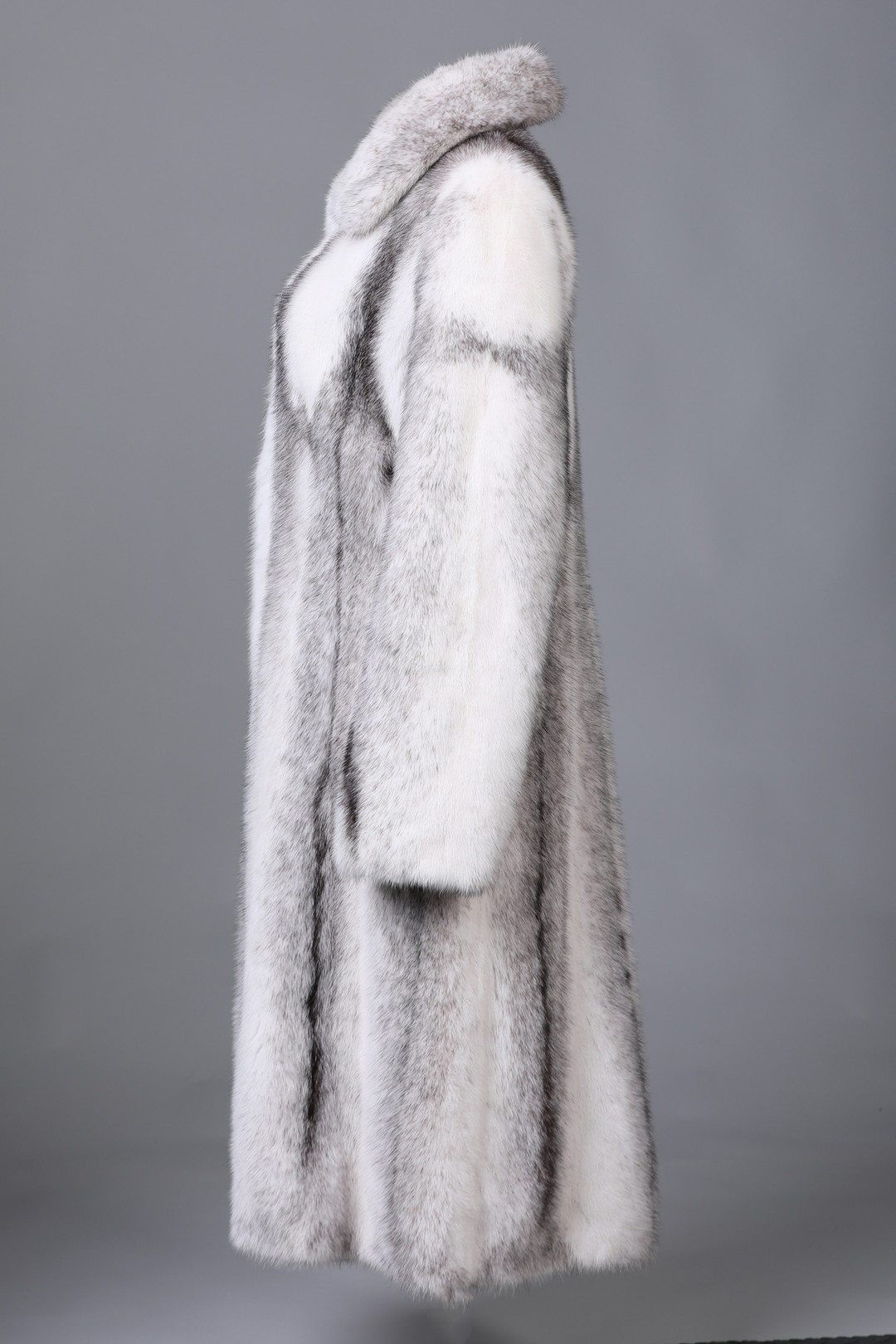  Black Cross Mink Fur Coat  Noamir  Estrella Sizes XS/S