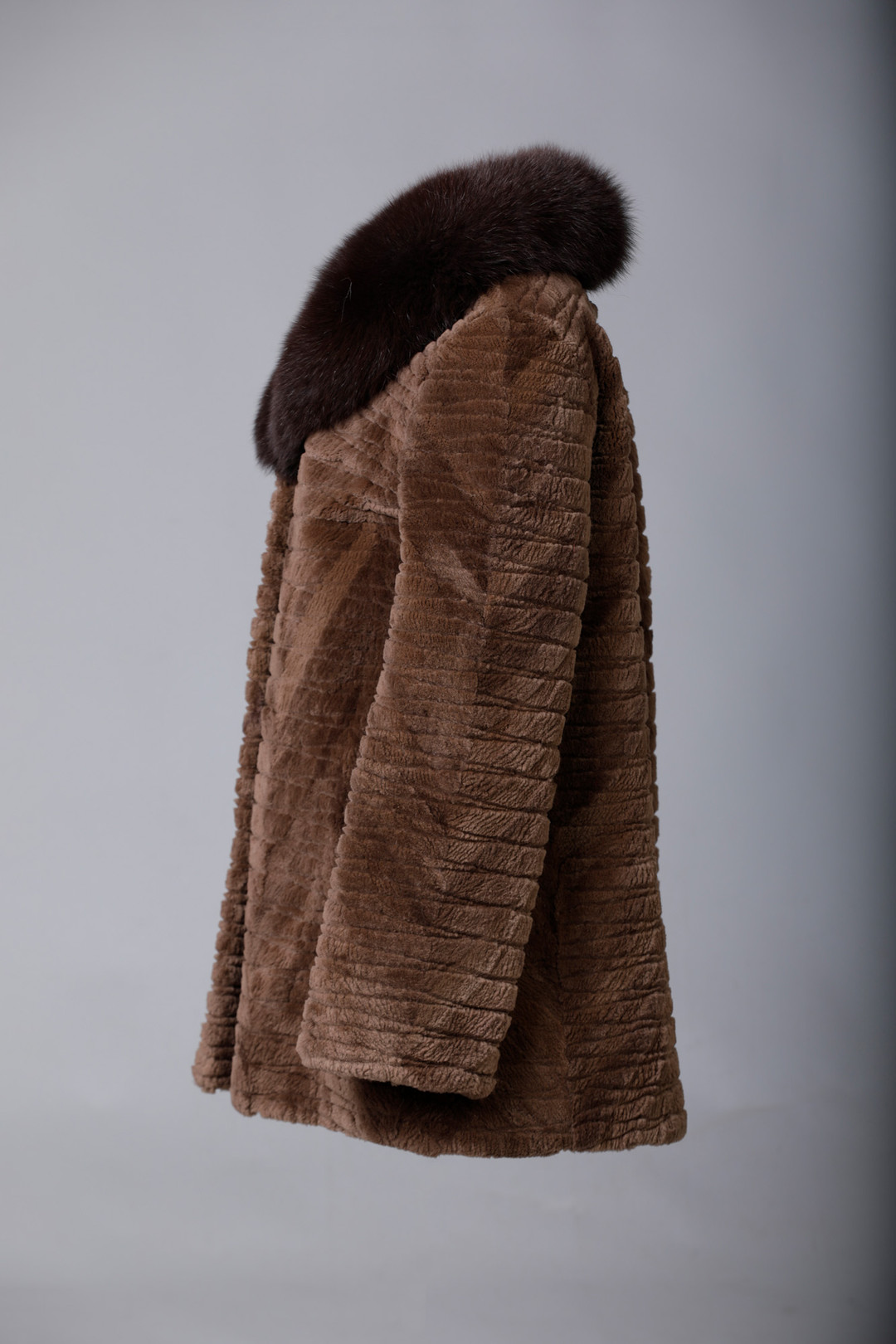 Sculpted Beaver Fur Coat Fox Collar Sizes S/M