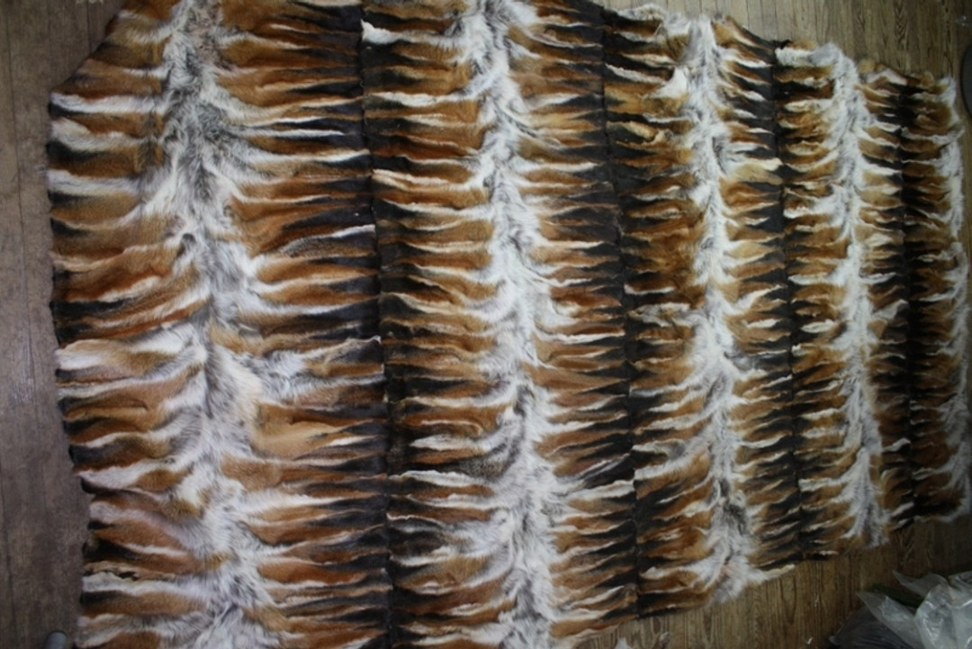 Red Fox  Paws  Sectional Fur Blanket