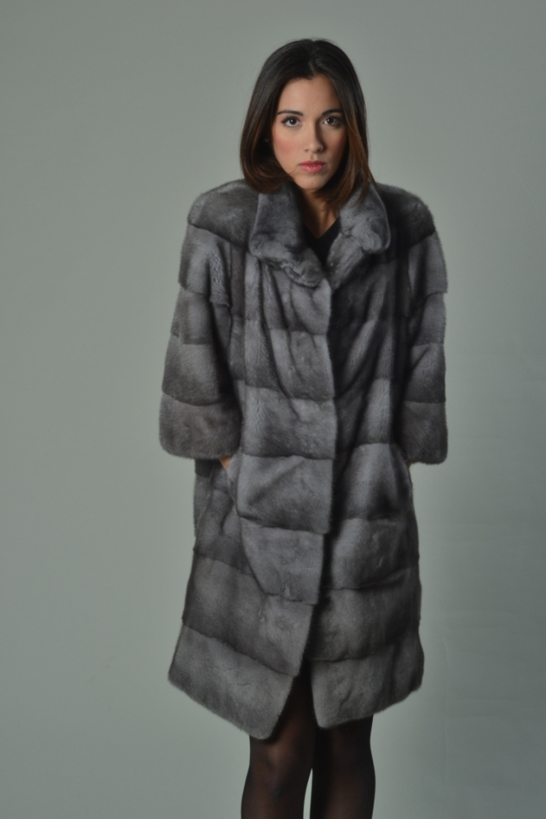Sapphire Mink Fur Coat Short Sleeved Knee Length