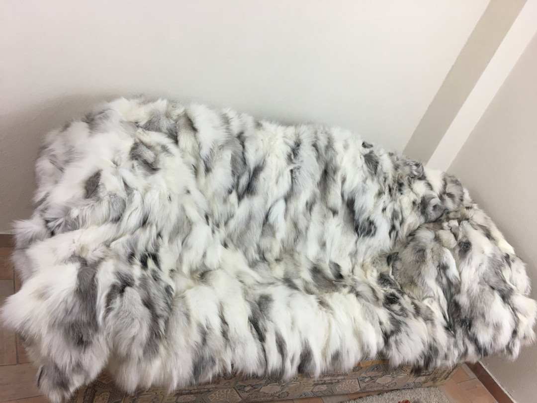 Platinum Fox Fur Blanket & Throw Platinum Fox Fur Blanket & Throw