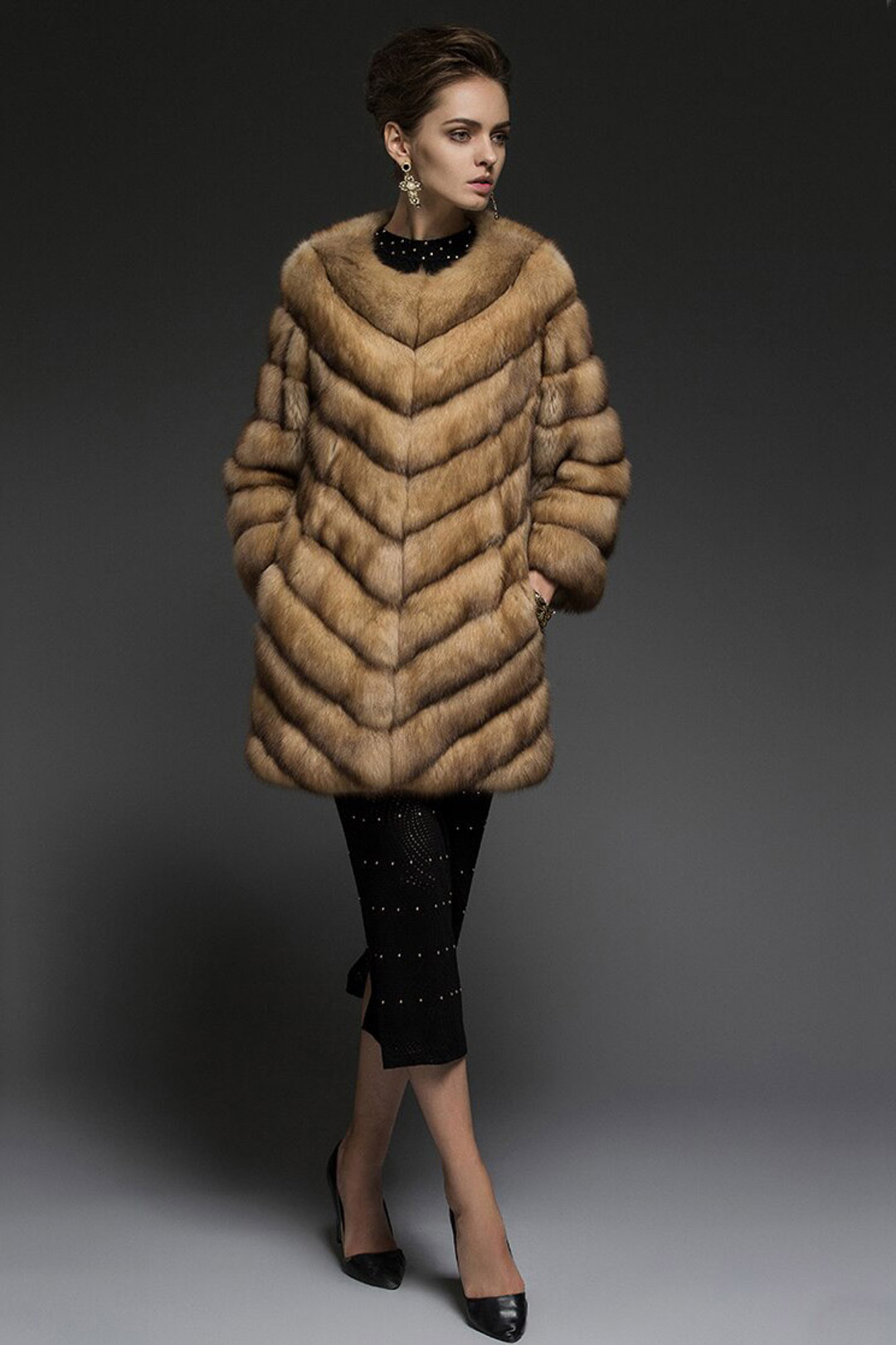 V-shape  Sable Fur  Stroller V-shape  Sable Fur  Stroller