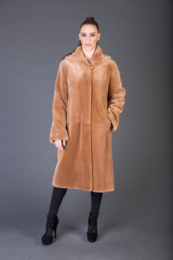 Light Brown Beaver Fur Coat Hooded | SKANDINAVIK FUR