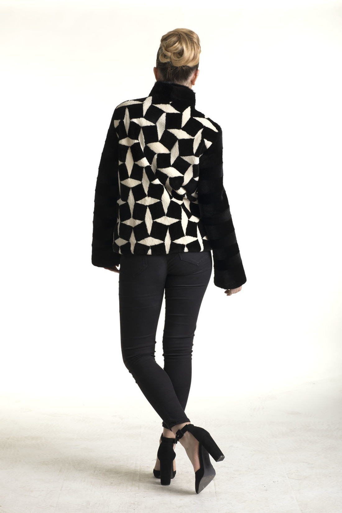 Black n' White Short Beaver Fur Jacket Stand up Collar Black n' White Short Beaver Fur Jacket Stand up Collar