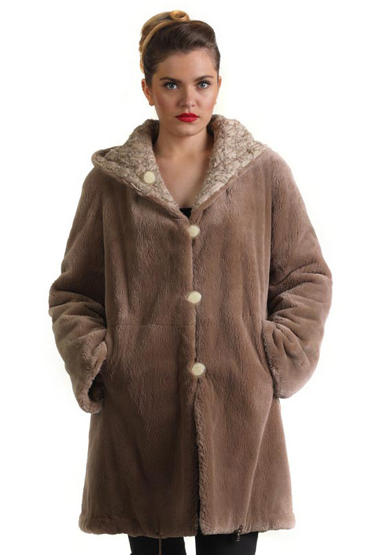 Versatile Women's Beaver Fur Coats | Skandinavik Fur