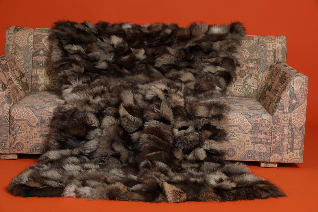 Brown Fox Fur Blanket Throw Bedspread "Iceberg"