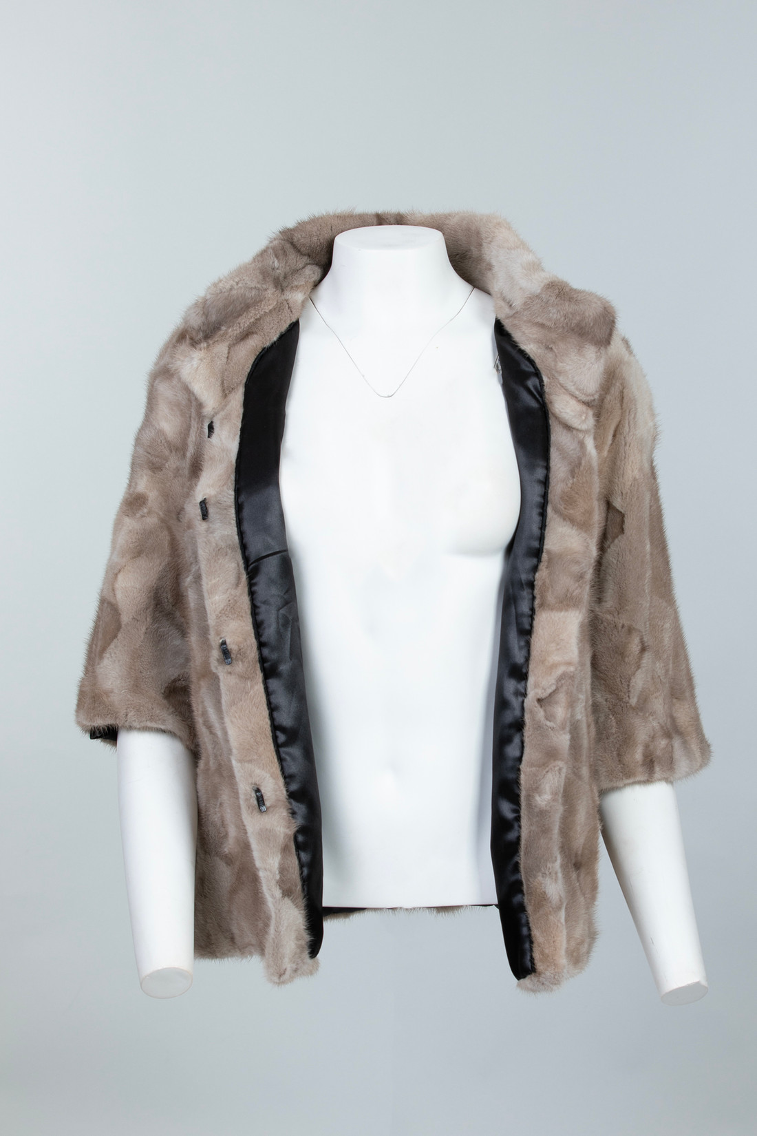 Beige Mink Jacket Fur Cropped Slleves Stand Up Collar lining Beige Mink Jacket Fur Cropped Slleves Stand Up Collar lining