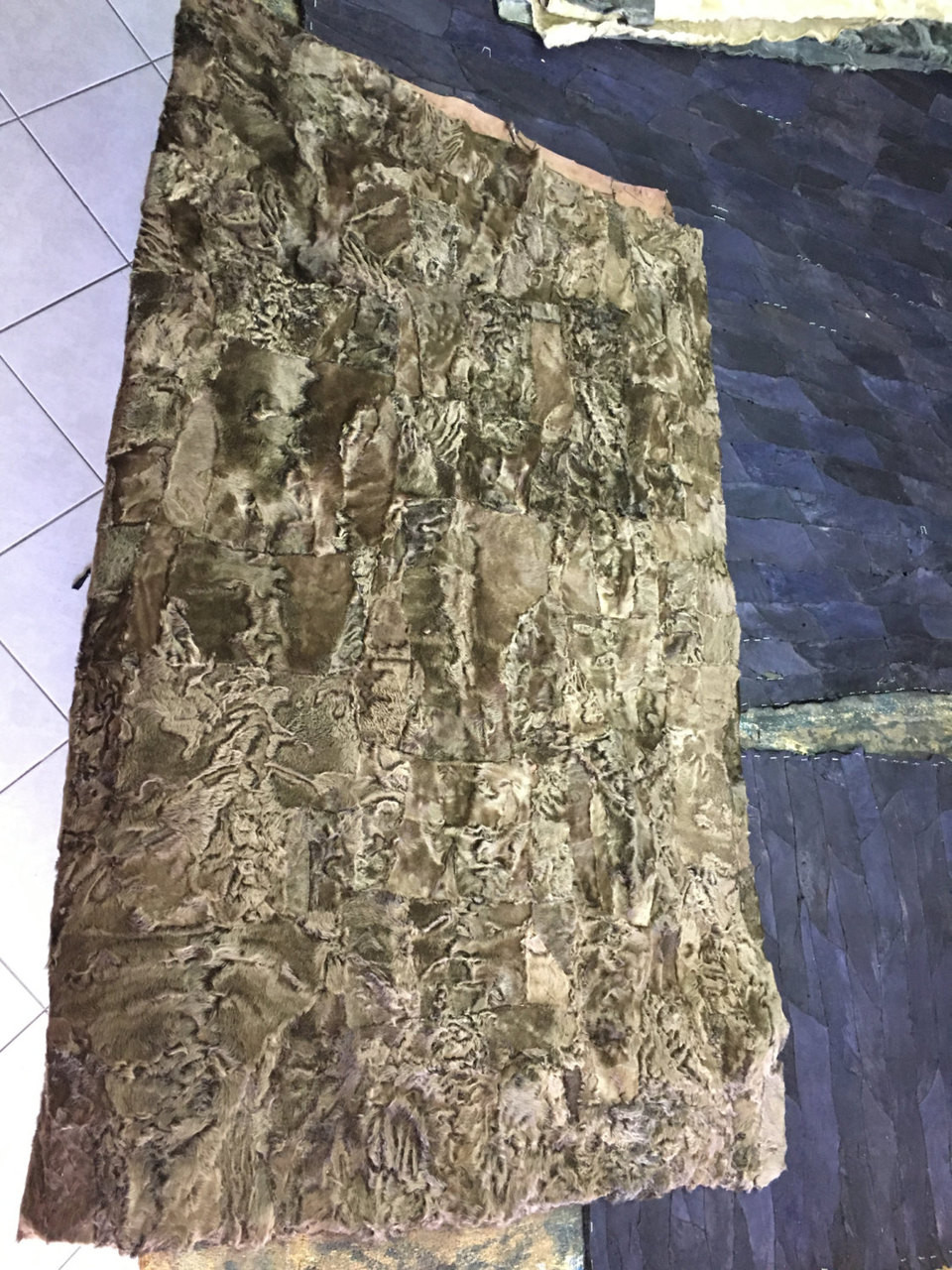 polish lamp brown Sectional Fur Plate