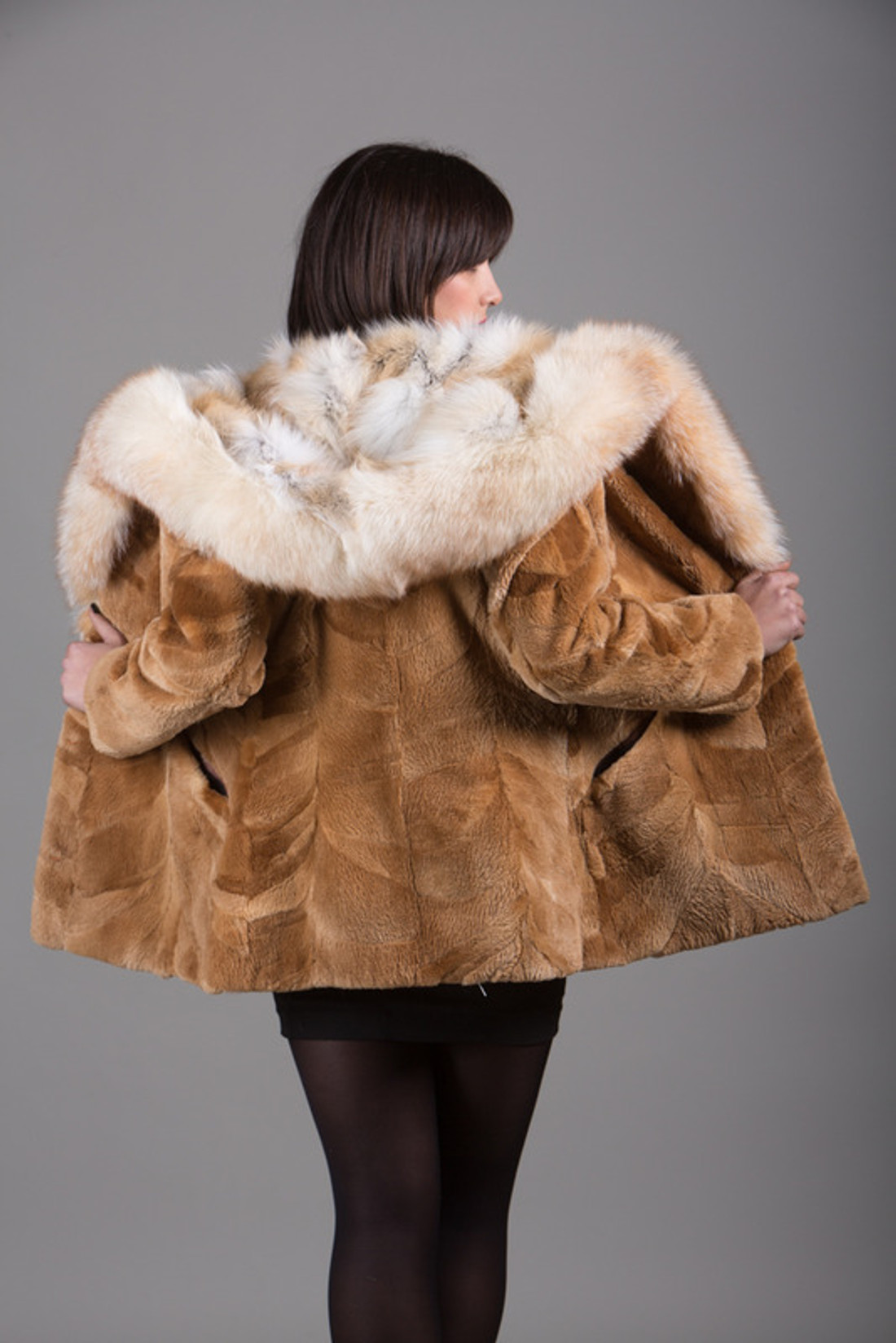 Beaver Fur Coat Cobra Hood