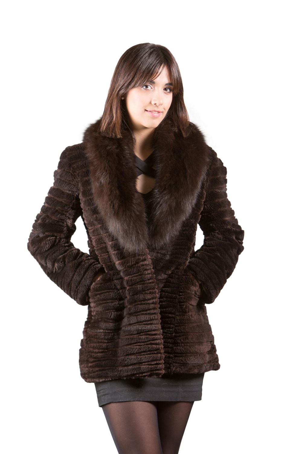 Brown Sculpted Beaver Fur Jacket Fox Fur Collar | SKANDINAVIK FUR