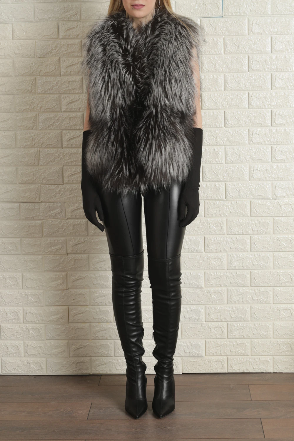Feathered Silver Fox Fur Vest| SKANDINAVIK FUR