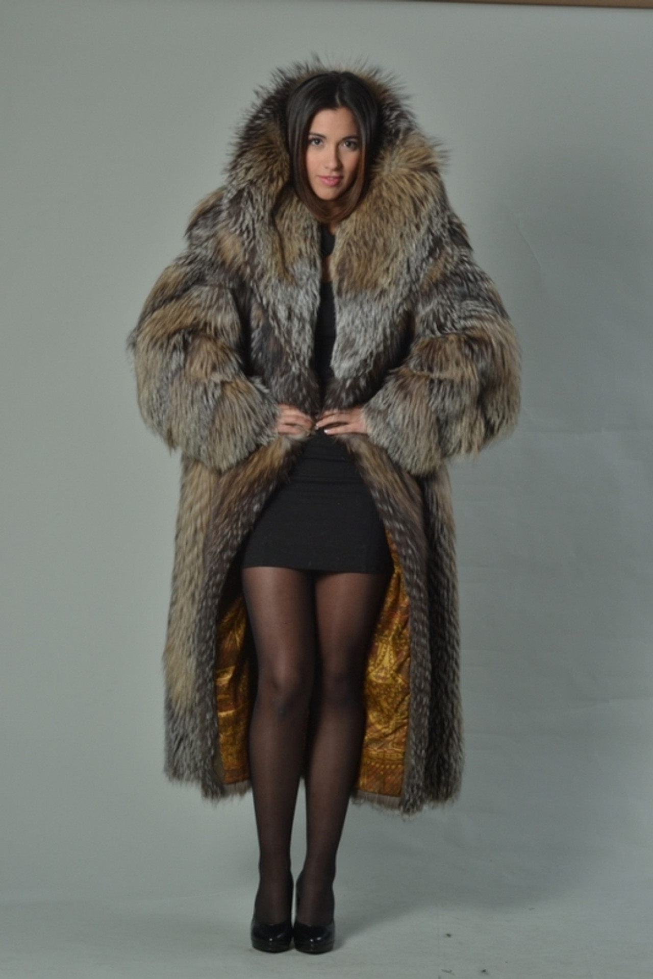 Full Length Crystal Fox Fur Coat Hooded | SKANDINAVIK FUR