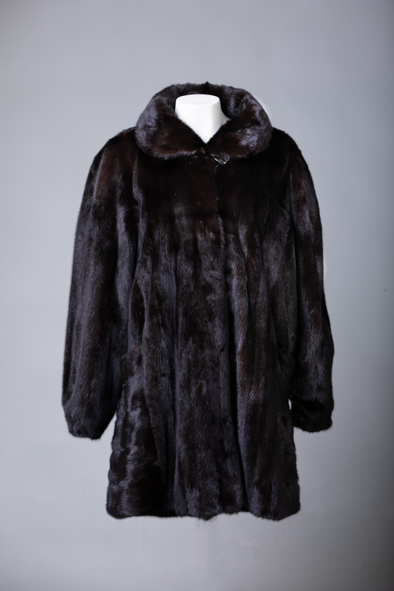Mahogany Mink Coat shawl collar | SKANDINAVIK FUR