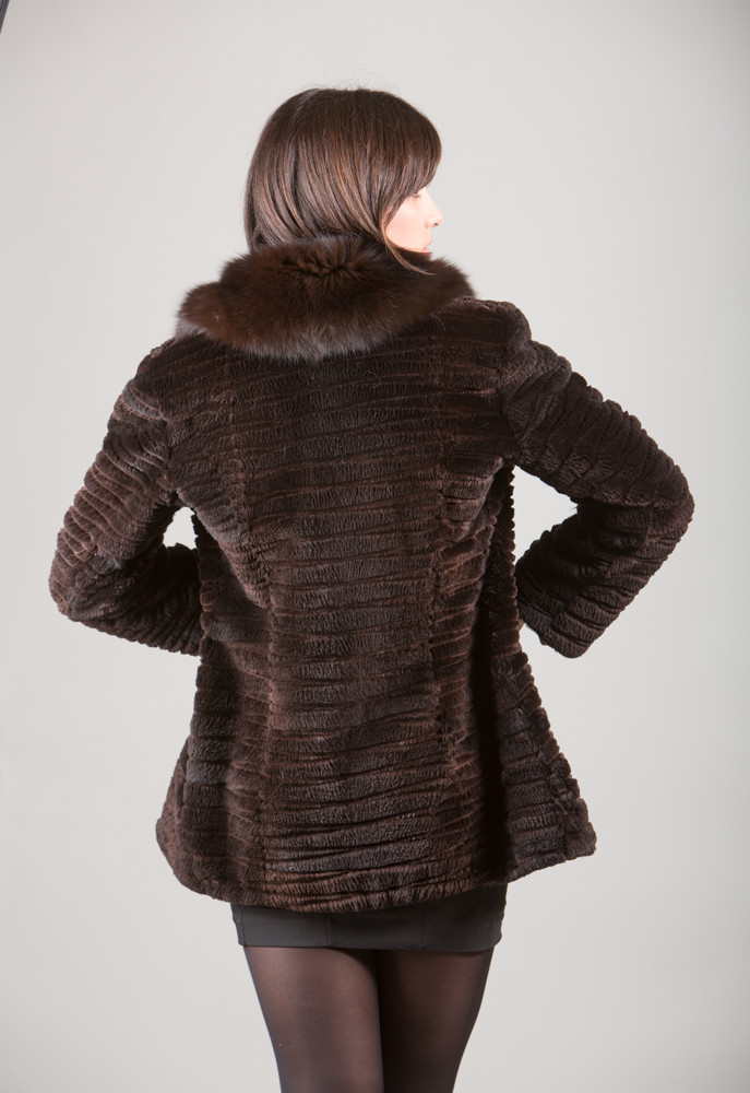 Brown Sculpted Beaver Fur Jacket Fox Fur Collar