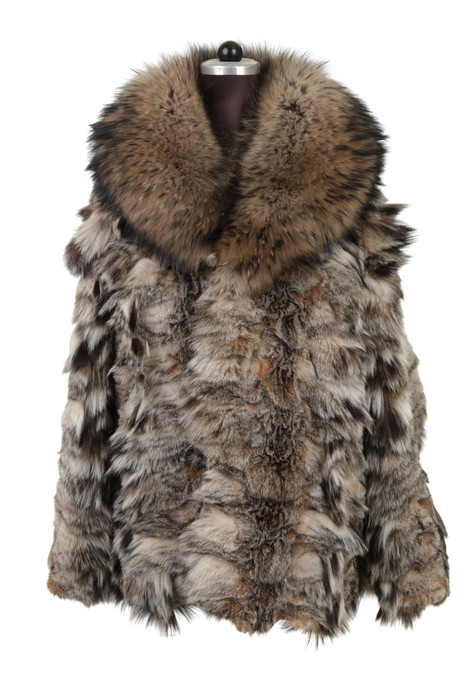 Men's lynx fur jacket with fin raccoon collar front Men's lynx fur jacket with fin raccoon collar front
