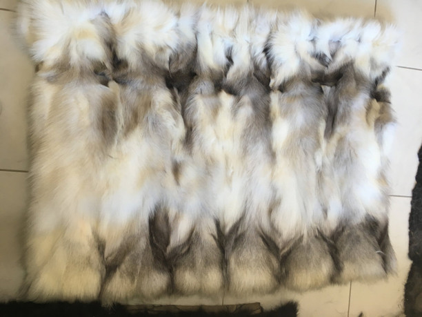 Platinum fox Sectional Fur Plate triangular shape Platinum fox Sectional Fur Plate triangular shape