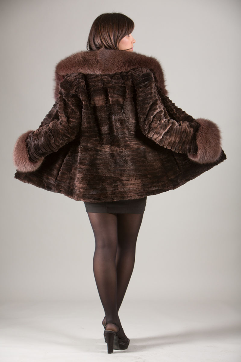 Brown Sculpted Beaver Fur Jacket Fox Fur Collar and Cuffs