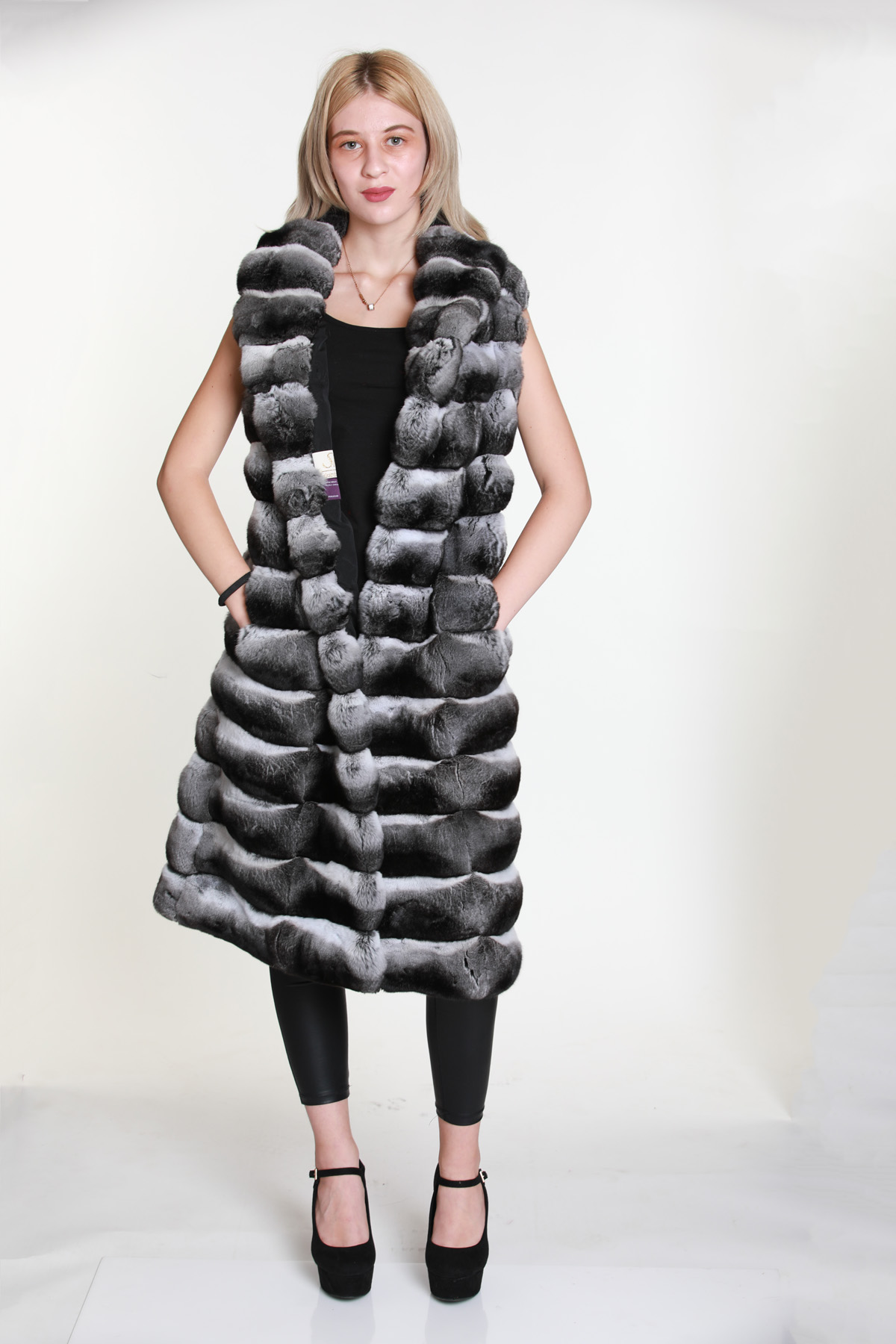 THINK FUR Curly Eco Fur Vest サイズS THINK FUR Curly Eco Fur Vest サイズS レディース