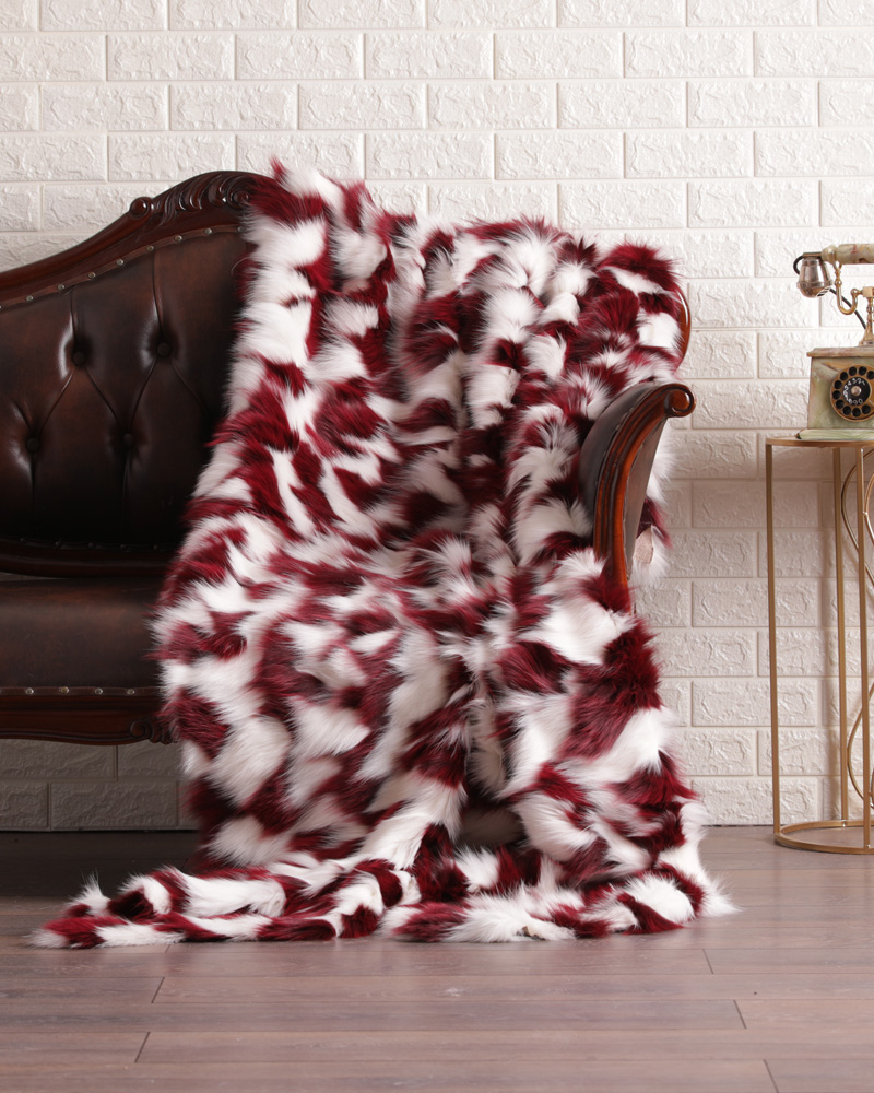 Red And White Fox Fur Fur Blanket Throw Cover SKANDINAVIK FUR