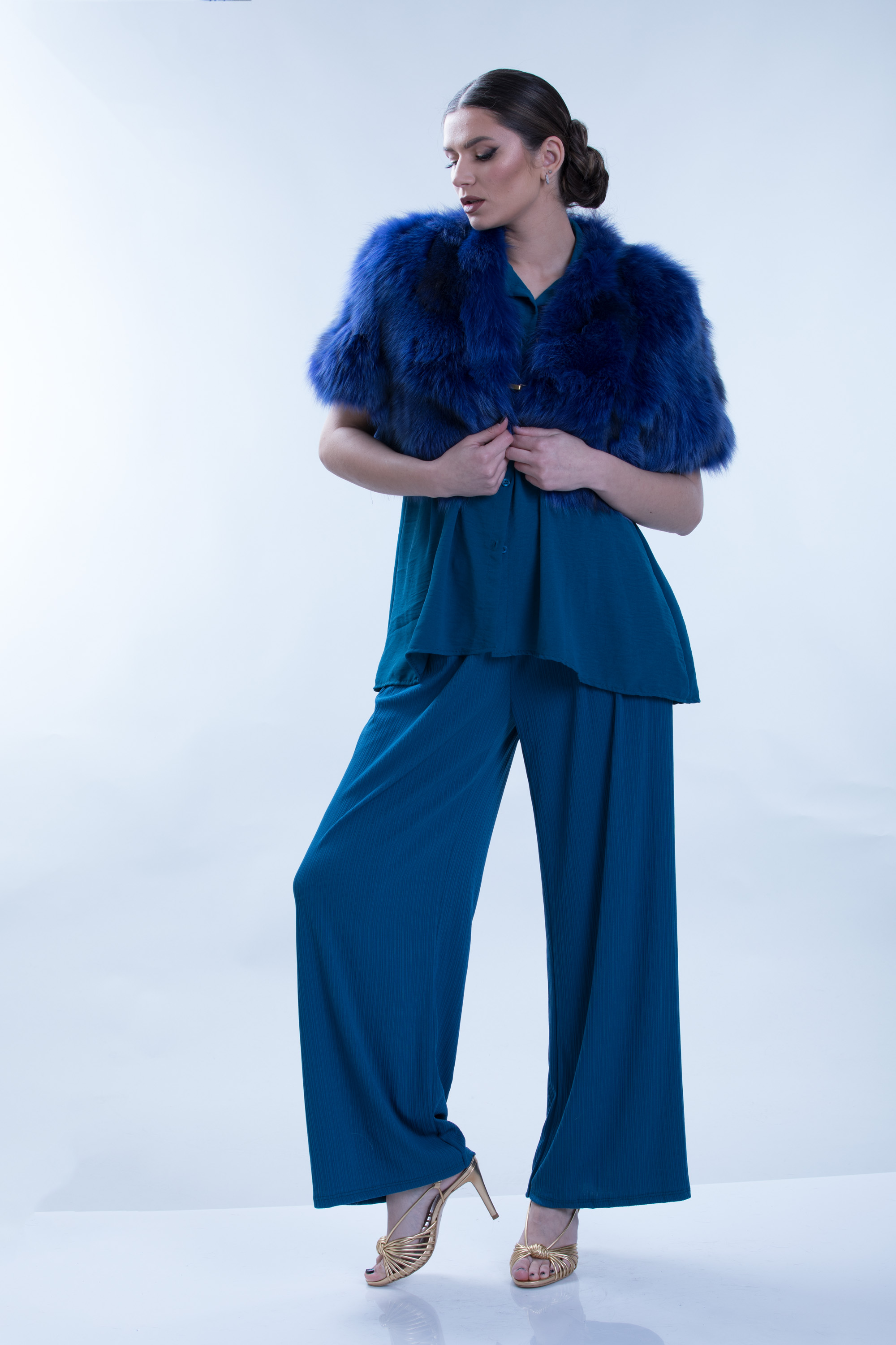 ジャケット・アウター Unused Escada Blue Frost Fox Bolero Blue Fox Fur Bolero | SKANDINAVIK FUR