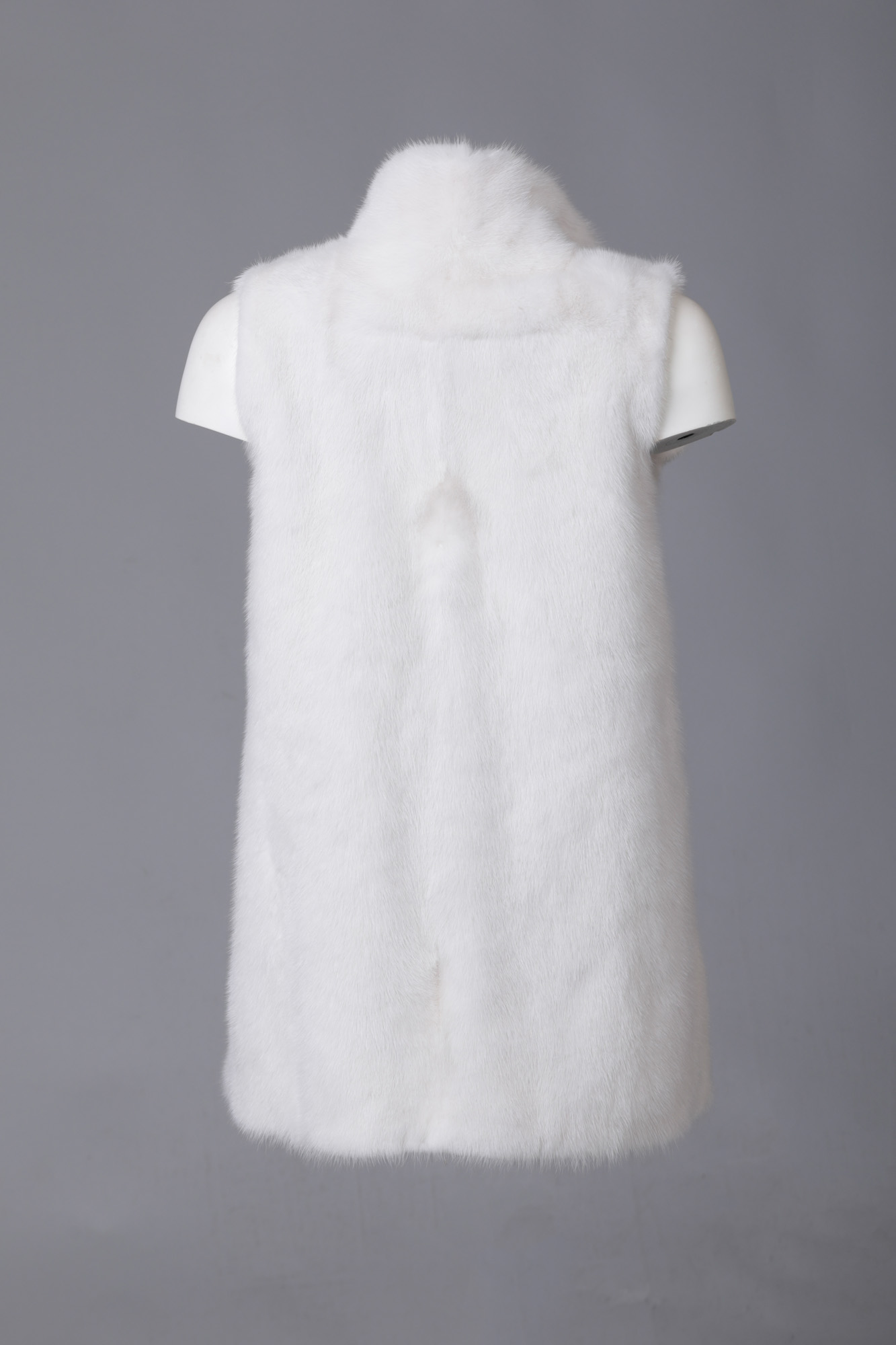 White Mink Fur Vest | SKANDINAVIK FUR
