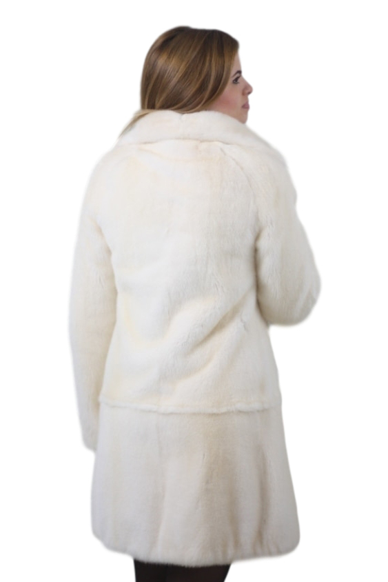本日限定お値下げ ANDWANG White mix fake fur coat andwang White mix fake fur coat SHORTサイズ