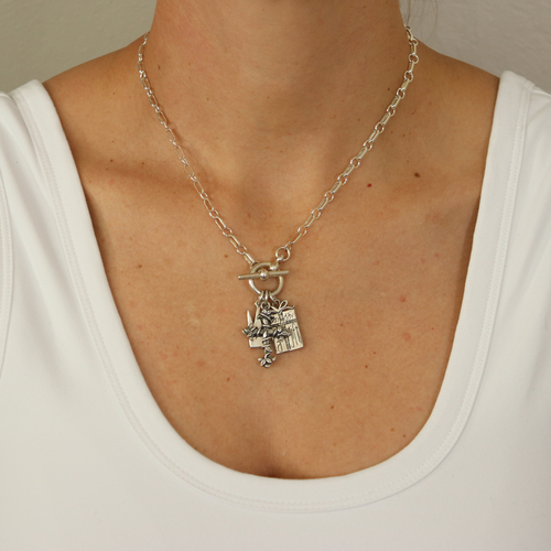 Long Short Rolo Chain with a Toggle Necklace Long Short Rolo Chain with a Toggle Necklace