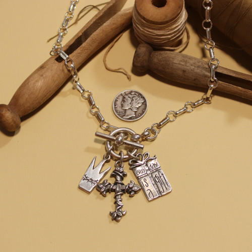 Long Short Rolo Chain with a Toggle Necklace Long Short Rolo Chain with a Toggle Necklace