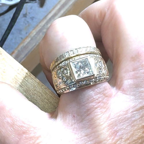 Engraved Diamond Wedding Ring Set