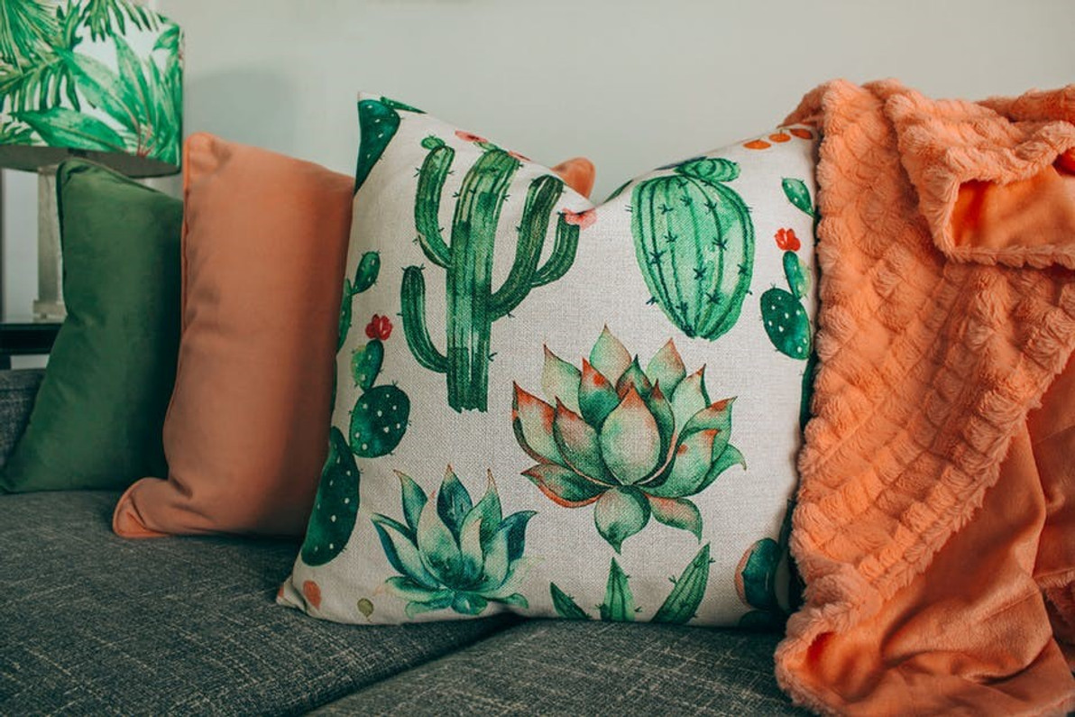 Choosing the Perfect Pillows for Your Space