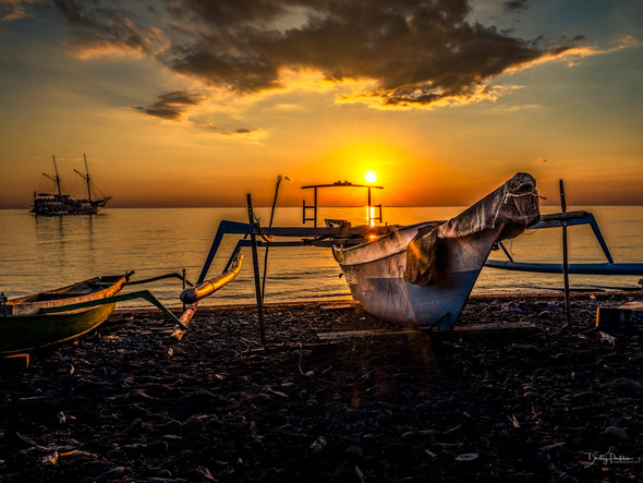 Indonesia Sunset by Dmitry Pasikhov photography